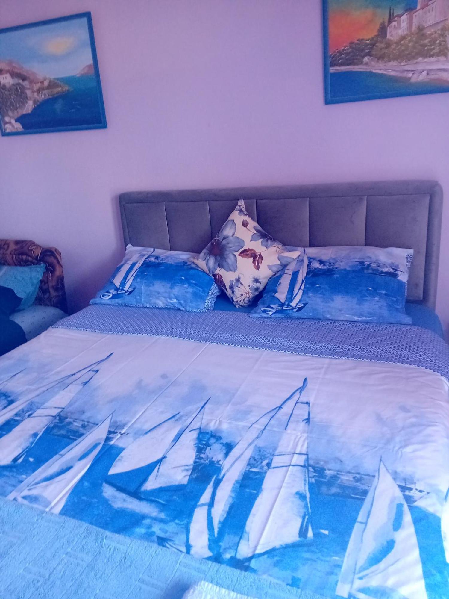 Guest House Cinderella Herceg Novi Exterior foto